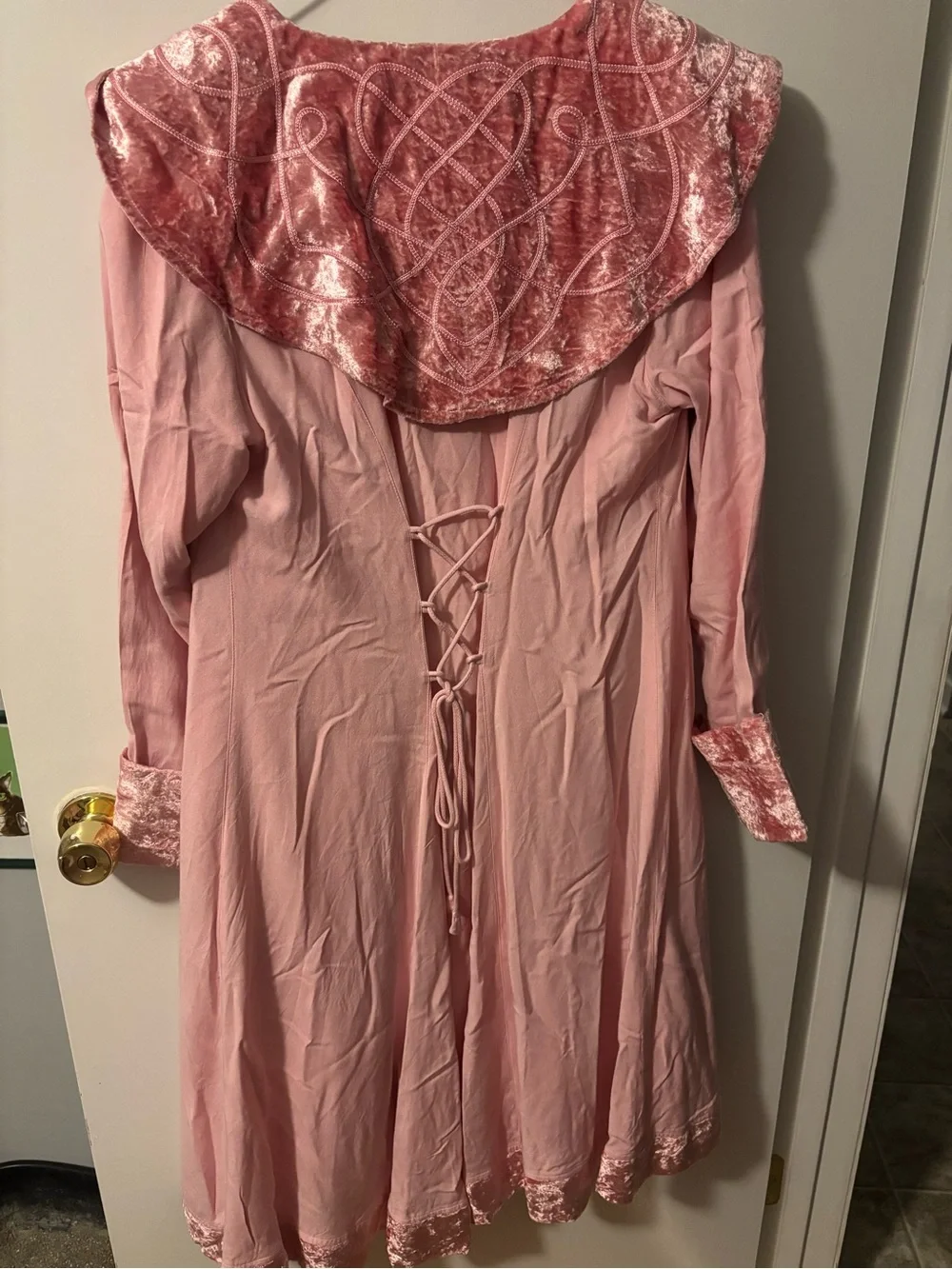 Coquette Quirky Whimsigoth Vintage 60s 70s Pink Satin Trim Sleep Coat Medium